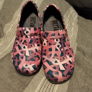 Greys Anatomy Meredith sport clog